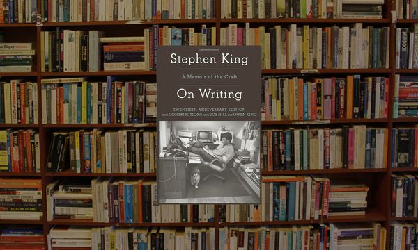 Dive into Stephen King's "On Writing": a blend of guide and memoir providing invaluable insights for writers.